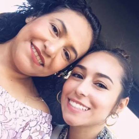 Meet your Posher, Selene - Picture 1 of 1